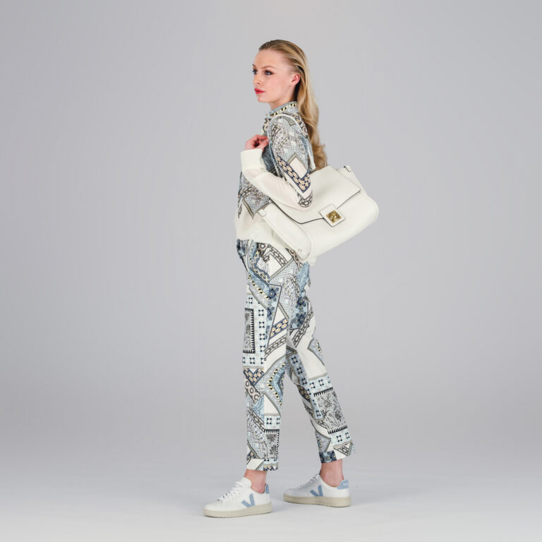 4-1-frauen-Silbermann-dresden-etro-zimmermann-veja-shopping-mode-altmarkt-zentrum-marken-luxus-einkaufen-fashion