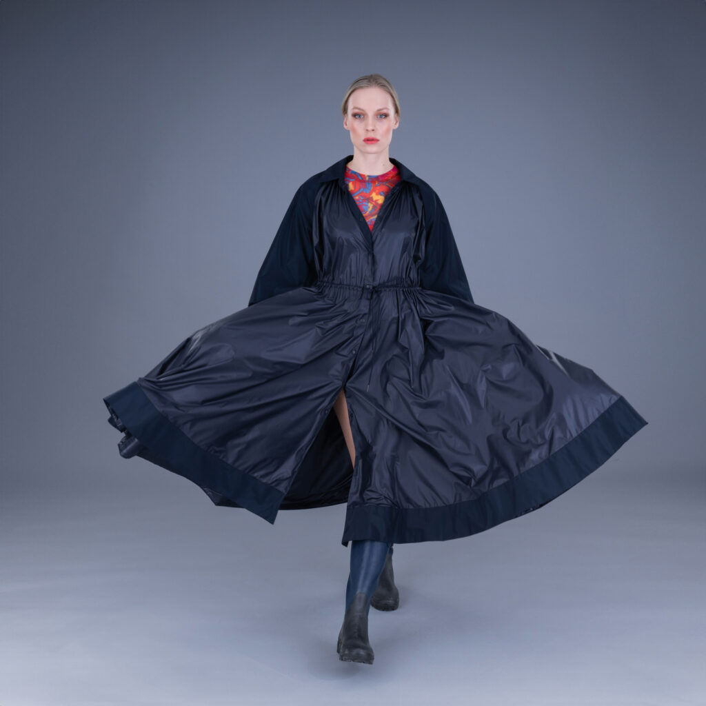w25-aspesi-dress-regenjacke-trench-raincoat-einkaufen-silbermann-fashion-dresden-store-shopping-shop-modehaus-luxury-910
